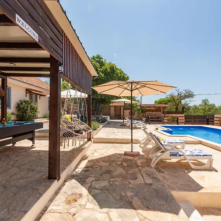 Burgija With Pool *