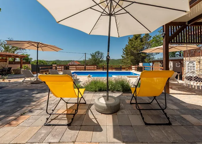 Ferienhaus Burgija With Pool *