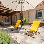 Casa vacanze Burgija With Pool Benkovac
