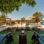 Burgija With Pool Casa vacanze