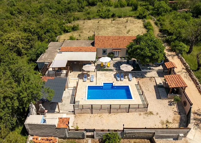 Burgija With Pool Holiday home *