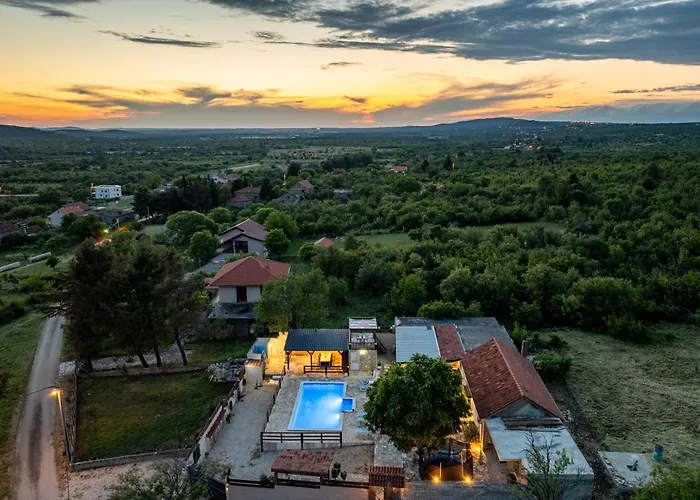Burgija With Pool Holiday home *