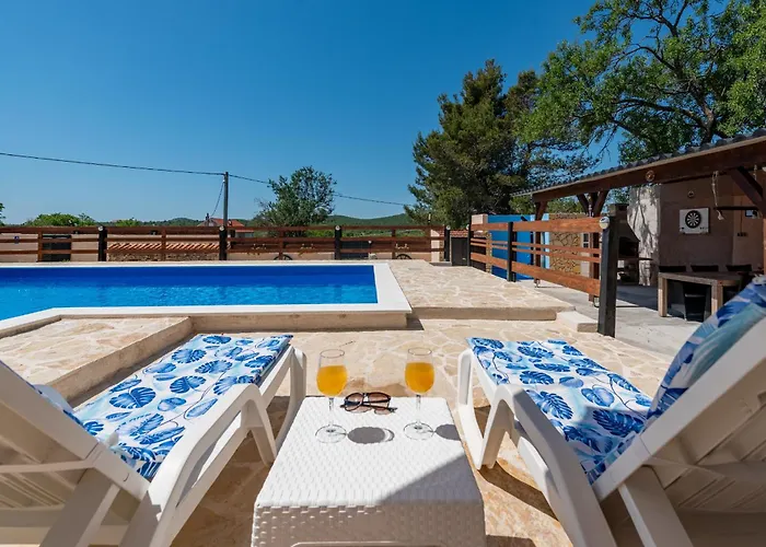 Burgija With Pool * Benkovac